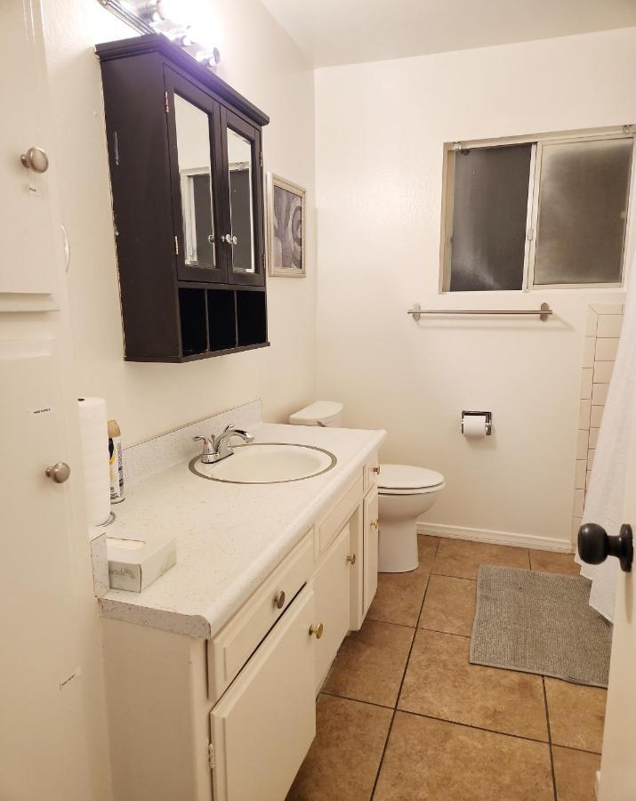 Centrally Located, 4X Queen, 300 Mbps Internet With Backyard! هيميت المظهر الخارجي الصورة